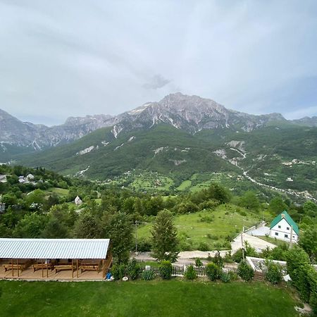 Hotel Vellezrit Guri Theth Kültér fotó