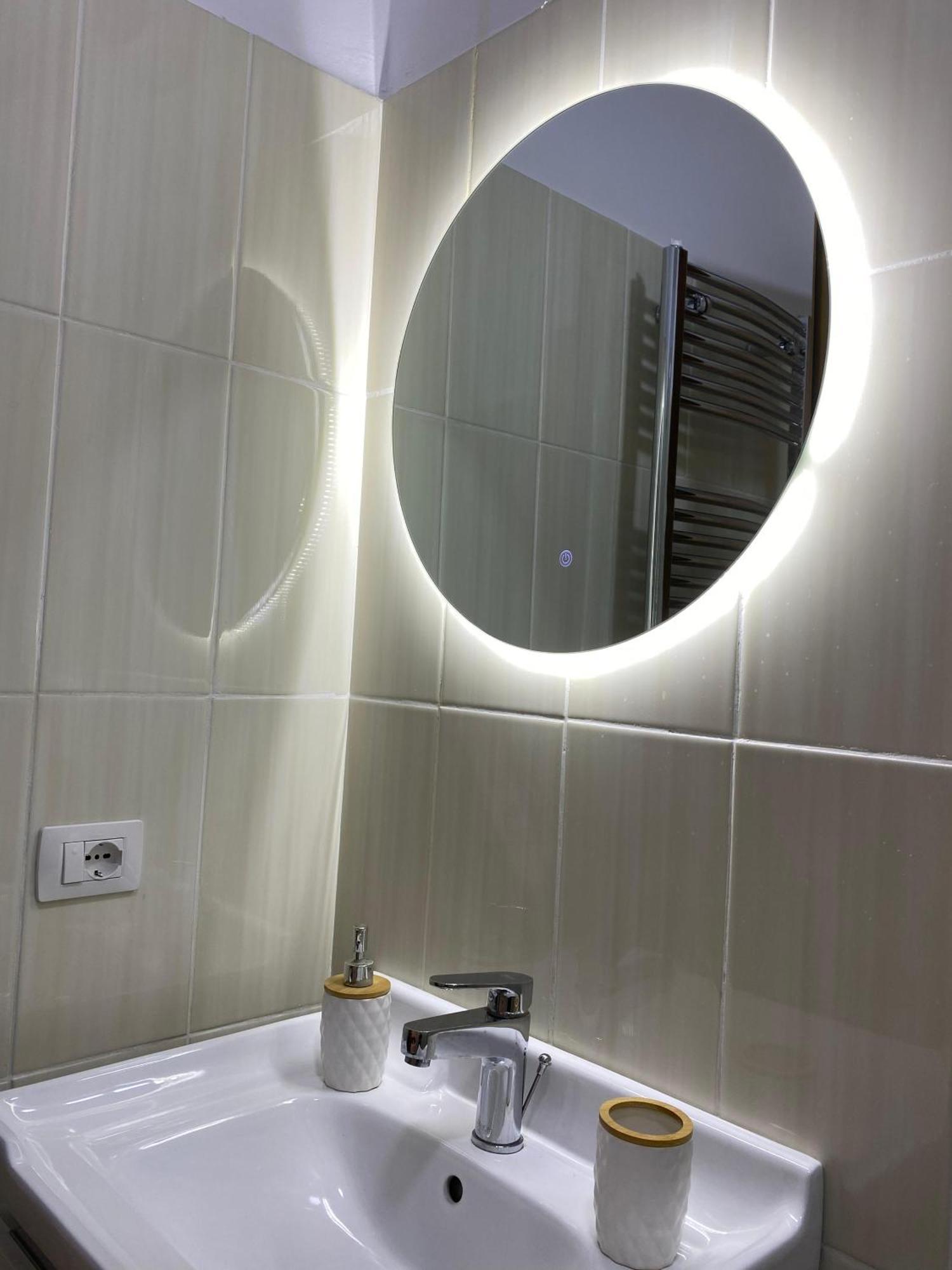 Hotel Vellezrit Guri Theth Kültér fotó